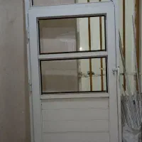 درب پی وی سی