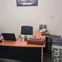 حسابدار و منشی خانم
