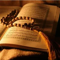 ختم برای اموات قران و نماز میخوانم