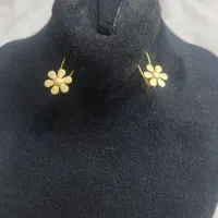 گوشواره گل سوزنی