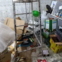 چهار پایه آهنی