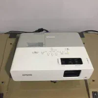ویدیو پروژکتور Epson با کابل و پایه سقفی|تلویزیون و پروژکتور|تهران, مجیدیه|دیوار