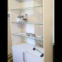 ویترین ۲عدد کاملا نو هستش یباربرای لباس استفاده شد