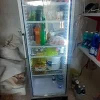 یک عدد یخچال در حد نو و قفسه تمیز|فروشگاه و مغازه|خمینی‌شهر, |دیوار