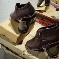 کفش نیم بوت ۴۸۰