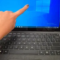 سرفیس لپ تاپ 2 لمسی بسیار سبک و ظریف