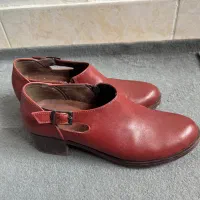 کفش طبی زرشکی