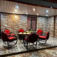 مبلمان باغی با میز وسط