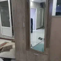 جا کفشی و آینه قدی