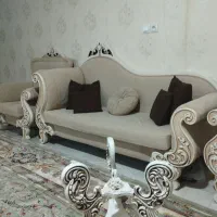 مبل نیمه سلطنتی 40میفروشم خریدار واقعی پیام بده