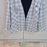 کت و دامن|لباس|تهران, مینای شمالی (مخبر)|دیوار