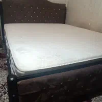 تخت دو نفره همراه با تشک طبی