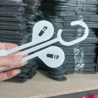 فروش چوب‌لباسی و رگال گردان و استیل با قیمت عمده|فروشگاه و مغازه|قم, شهر قائم|دیوار