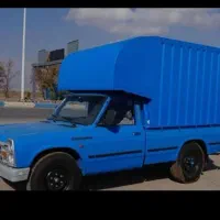راننده همراه با نیسان مسقف