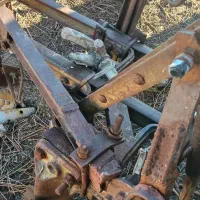 وزنه تراکتور رومانی وشخم یا گاواهن|ماشین‌آلات صنعتی|هنزا, |دیوار