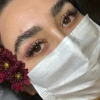 آموزش و خدمات مژه با برند لاولی