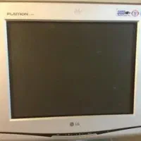کیس و مانیتور