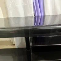 میز تلویزیون شیشه ای
