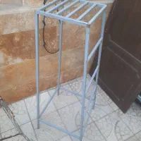 چهار پایه فلزی