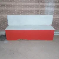 یک عدد صندلی راحتی چرم