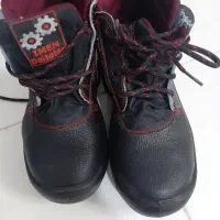 کفش ایمنی سایز42