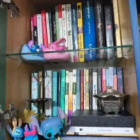 لوازم دکوری و کتاب