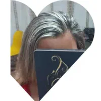 سالن زیبایی آی نیل کیو هنر۹