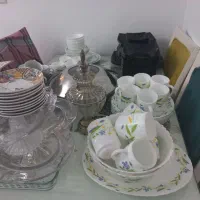 تعدادی ظروف