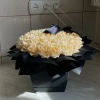 ماندگاری زیبایی برای لحظات شما|گل مصنوعی|یزد, |دیوار