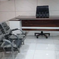 میز و صندلی اصلی برای مخصوص نمایشگاه و بنگاه املاک