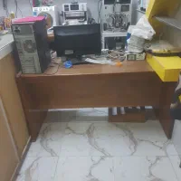 ۲ عدد میز چوب قدیمی قوی هستن ۳ عدد ویترین ام|بوفه، ویترین، کنسول|اهواز, کمپلو جنوبی|دیوار