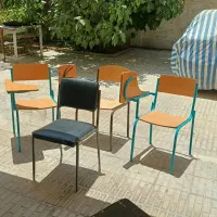 صندلی دانش آموز سالم و نو