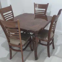 میز غذاخوری