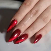 اگه واقعا ناخن حرفه ای و تمیز میخوای بیا