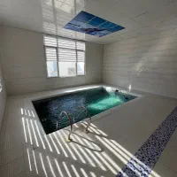 اجاره ویلا مدرن روناس استخر سرپوشیده|اجارهٔ کوتاه‌مدت ویلا و باغ|تهران, بوستان سرخه حصار|دیوار