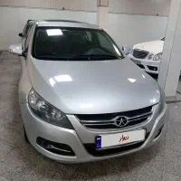 جک J5 اتوماتیک 1800cc، مدل ۱۳۹۴