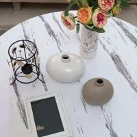 گل و گلدان و جا شمعی و قاب عکس