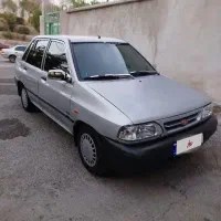 پراید بی‌رنگ بی‌ترک