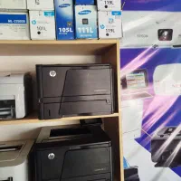 به یک خانم در خدمات کامپیوتر نیازمندیم