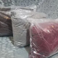 بالش و روبالشتی|رختخواب، بالش، پتو|بومهن, |دیوار