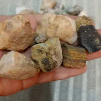 سنگ جواهری|جواهرات|پاکدشت, حصار امیر|دیوار