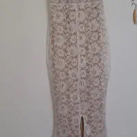 تعدادی لباس در حد نو