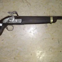 دیوارکوب تپانچه