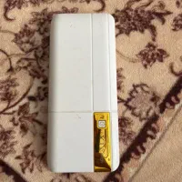 پاوربانک ۱۰۰۰۰ با چراغ قوه
