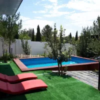 اجاره باغ ویلا استخر ابگرم|اجارهٔ کوتاه‌مدت ویلا و باغ|شیراز, گویم|دیوار