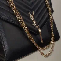 کیف مجلسی کاملاًنو وتعدادی لباس وکفش نو