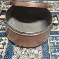 دیگ‌مسی‌قدیمی‌|ظروف پخت‌وپز|رشت, دروازه لاکان|دیوار