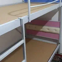 تخت دو طبقه