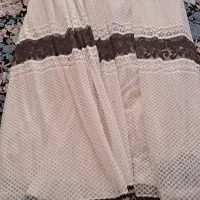 پرده پذیرای سالن