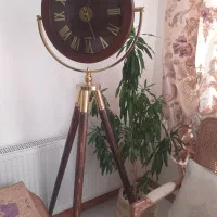 ساعت سه پایه سالم و نو منایب جهزیه